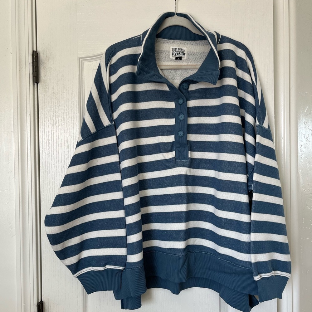 American Eagle Blue and White Striped Big Hug Henley Sweatshirt XXL